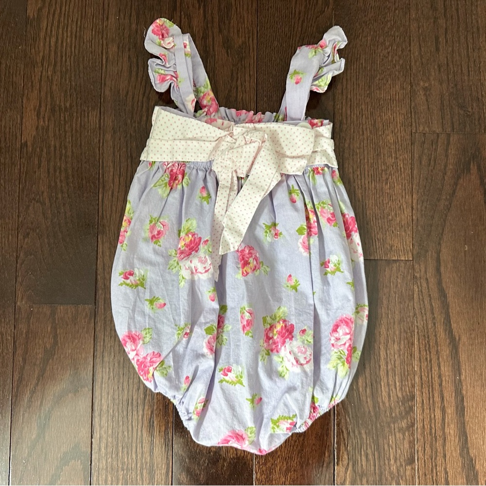 Three sisters Floral bubble 18m